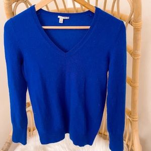 100% cashmere sweater